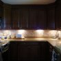 Подсветка кухонного гарнитура: варианты, монтаж светильников