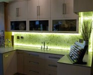 Подсветка рабочей зоны на кухне, выбираем качественные решения