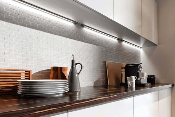 LED-подсветка рабочего стола на кухне